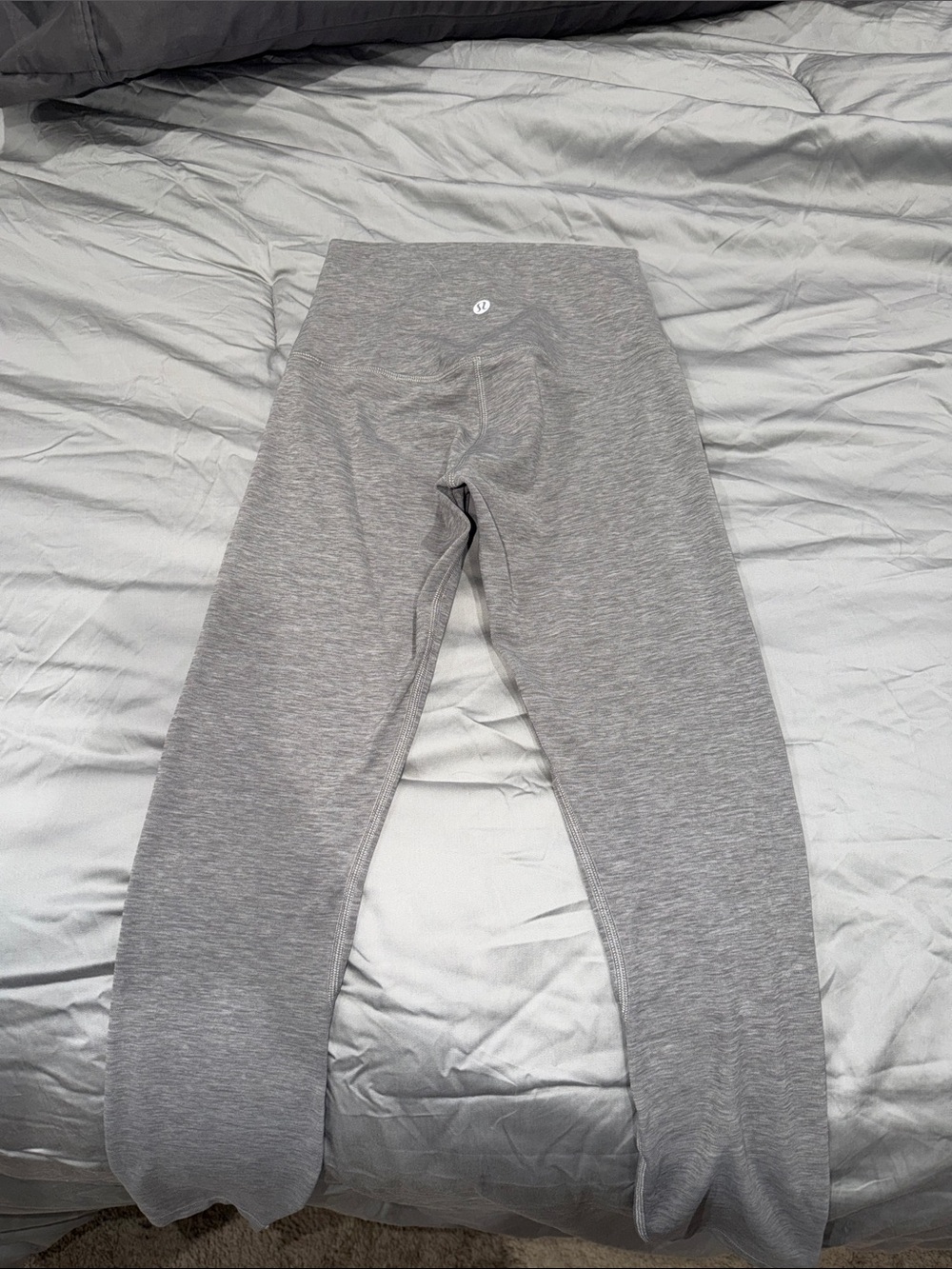 lululemon athletica women’s Align Gray Athletic Leggings 25”- Heathered Gray